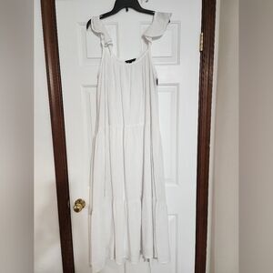Banana Republic White Flowy Maxi Dress
